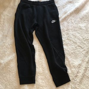 Girls black Nike sweatpants